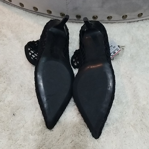 SOLD - Picture 4 of 8